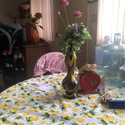Shopper Glass Pot Fake Flowers’s For$4.00