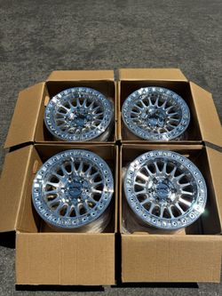 KMC KM239 IMPACT Beadlock 6x5.5 and 6x135 17" Wheels