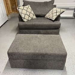 Oversized Chair With Ottoman for Sale in Suffolk VA OfferUp