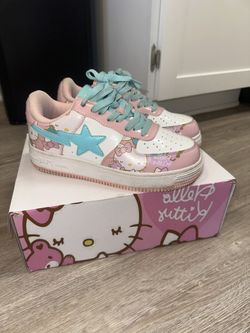 Hello Kitty Bapesta Size 5 Y or men’s