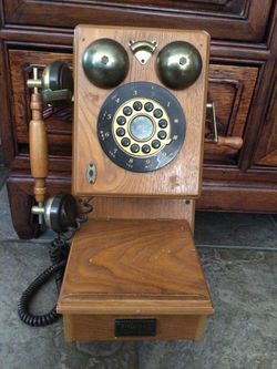 Vintage looking phone