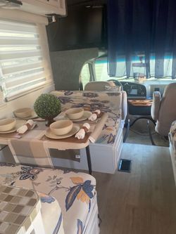 Fully Renovated Four Winds Class C RV Motorhome – Clean & Ready for Camping