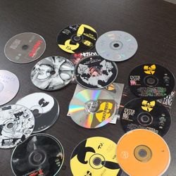 12 WU-TANG CLAN CD'S