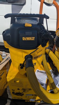 DeWalt shop vacuum