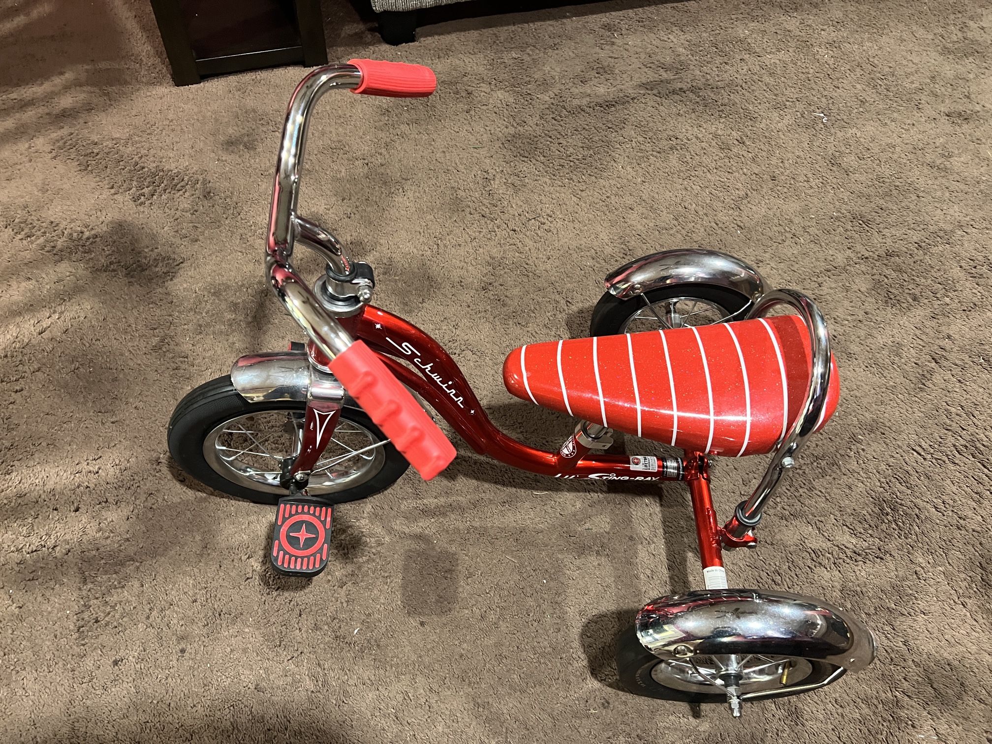 Schwinn Lil Sting-Ray Tricycle - Red
