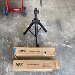 Speaker Stand