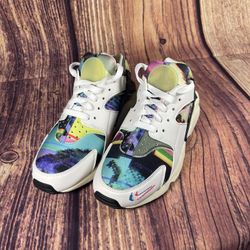 Women’s Nike Air Huarache  Size 7.5