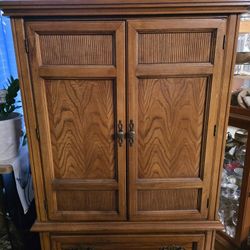 Wardrobe/Dresser