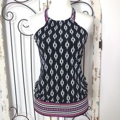 White House Black market halter top XS