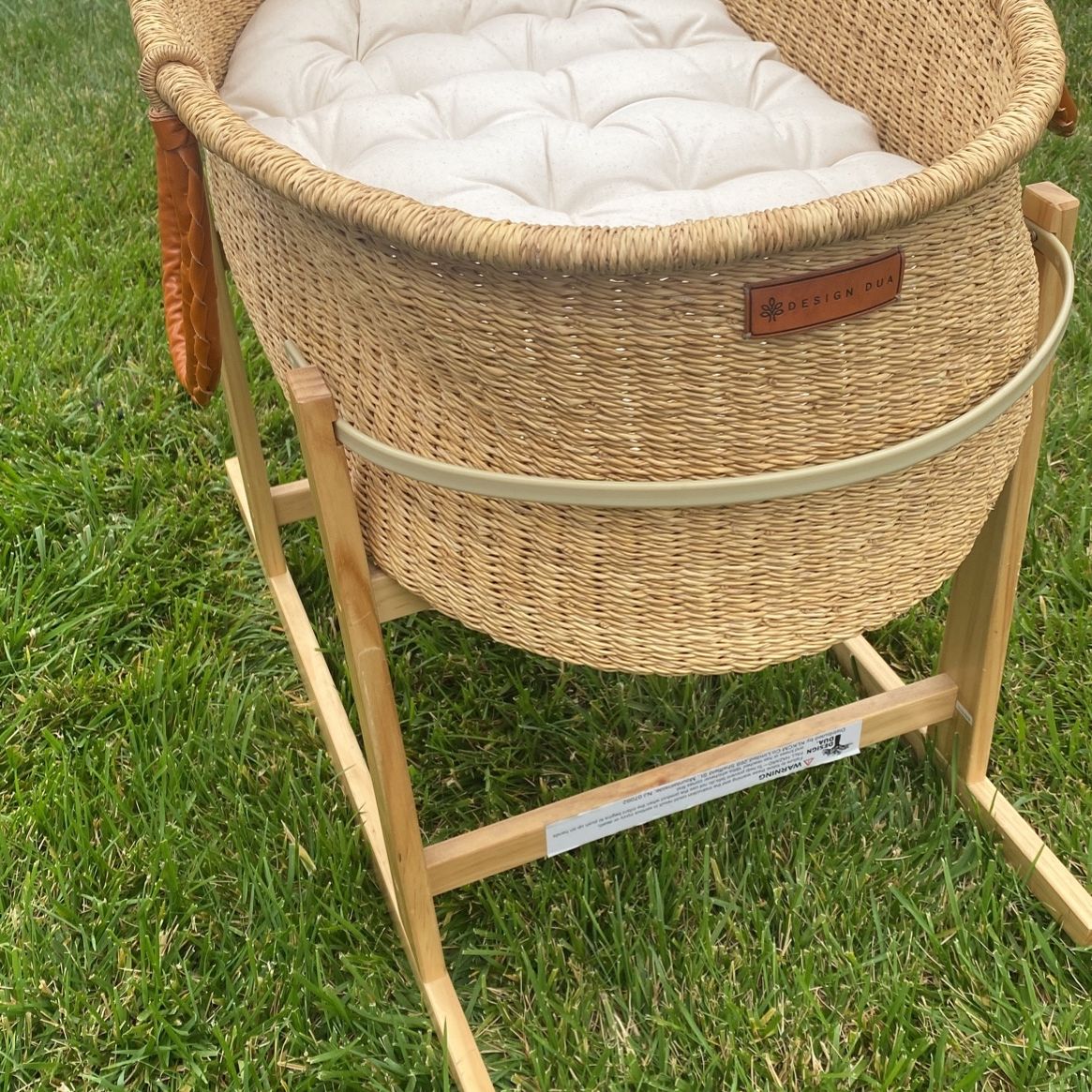 Design dua bassinet stand deals