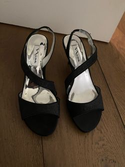 Women’s sandals size 7.5