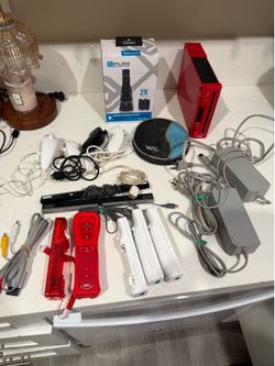 Nintendo WII plus accessories