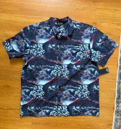 Lost Men’s L Woven Short Sleeve Button-Up Point Collar Volcano Graphic Print