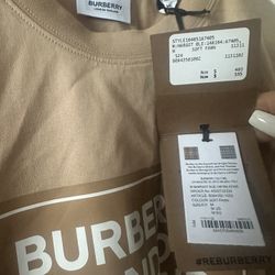 Burberry tshirt For women 
