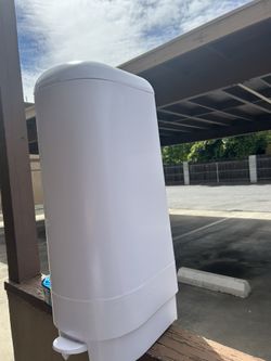 Genie Diaper Pail
