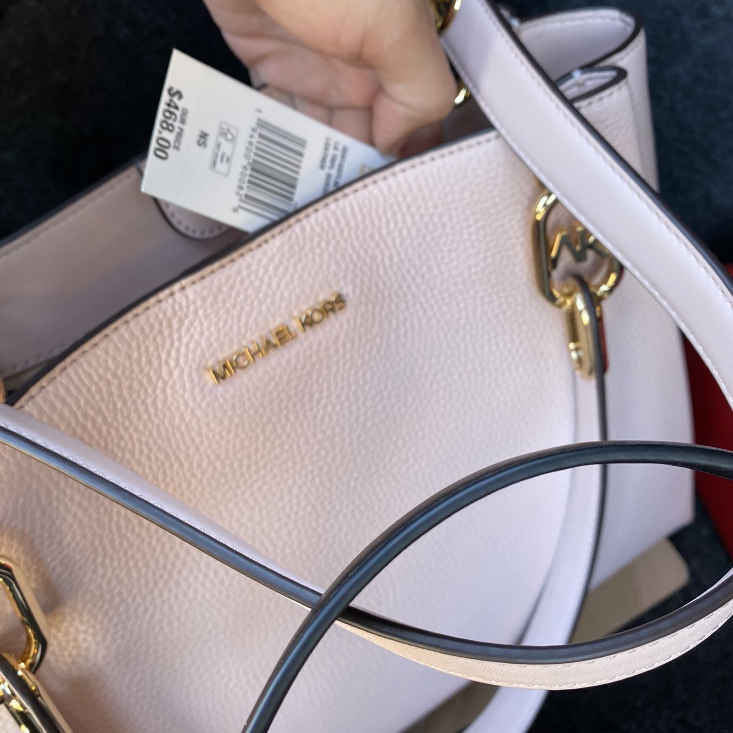 Michael Kors Purses And Wallets for Sale in Grand Prairie, TX - OfferUp
