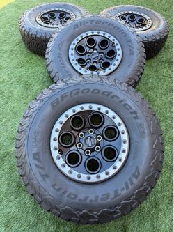 Beadlock ford raptor 37 wheels and tires