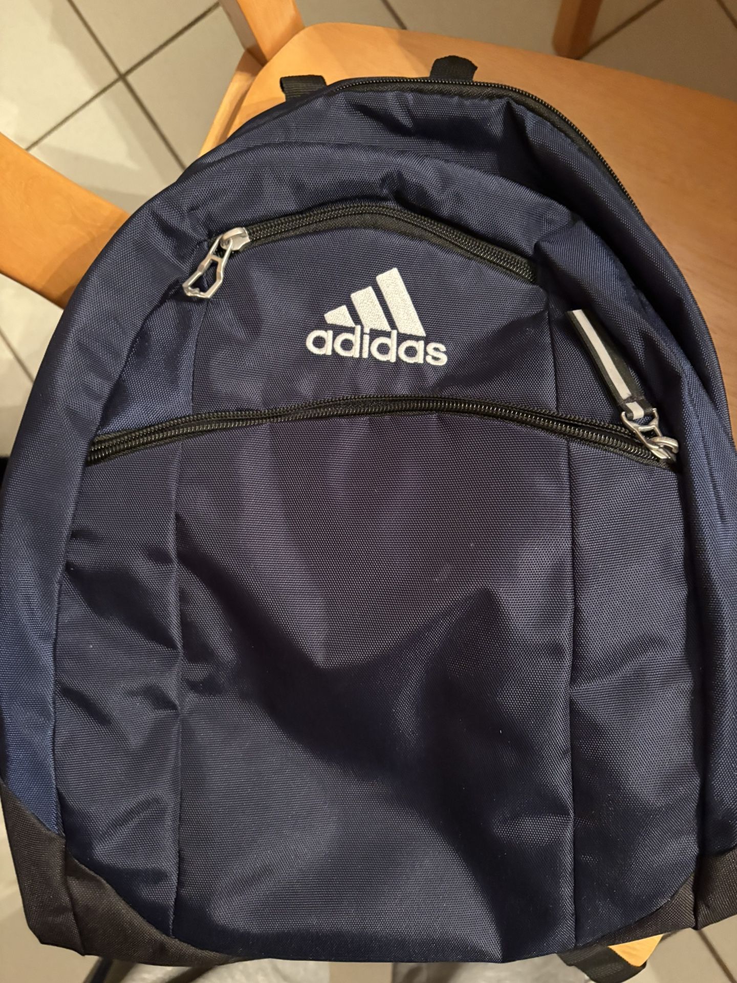 Adida Backpack like new