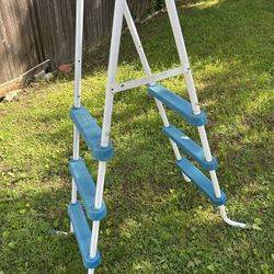 Ladder ( Height 56 Inch)