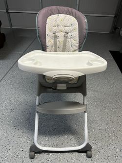  Ingenuity Full Course 6-in-1 High Chair - Baby to 5 Years Old, 6 Convertible Modes, 2 Dishwasher Safe Trays - Astro, 13108