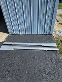 2010 Camaro Rocker Mouldings