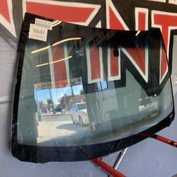 BRAND NEW Toyota Camry Windshield 