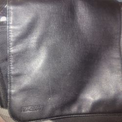 Kenneth Cole Messenger Bag