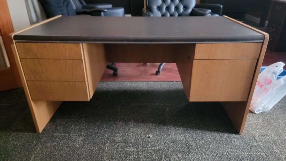 Office Desk