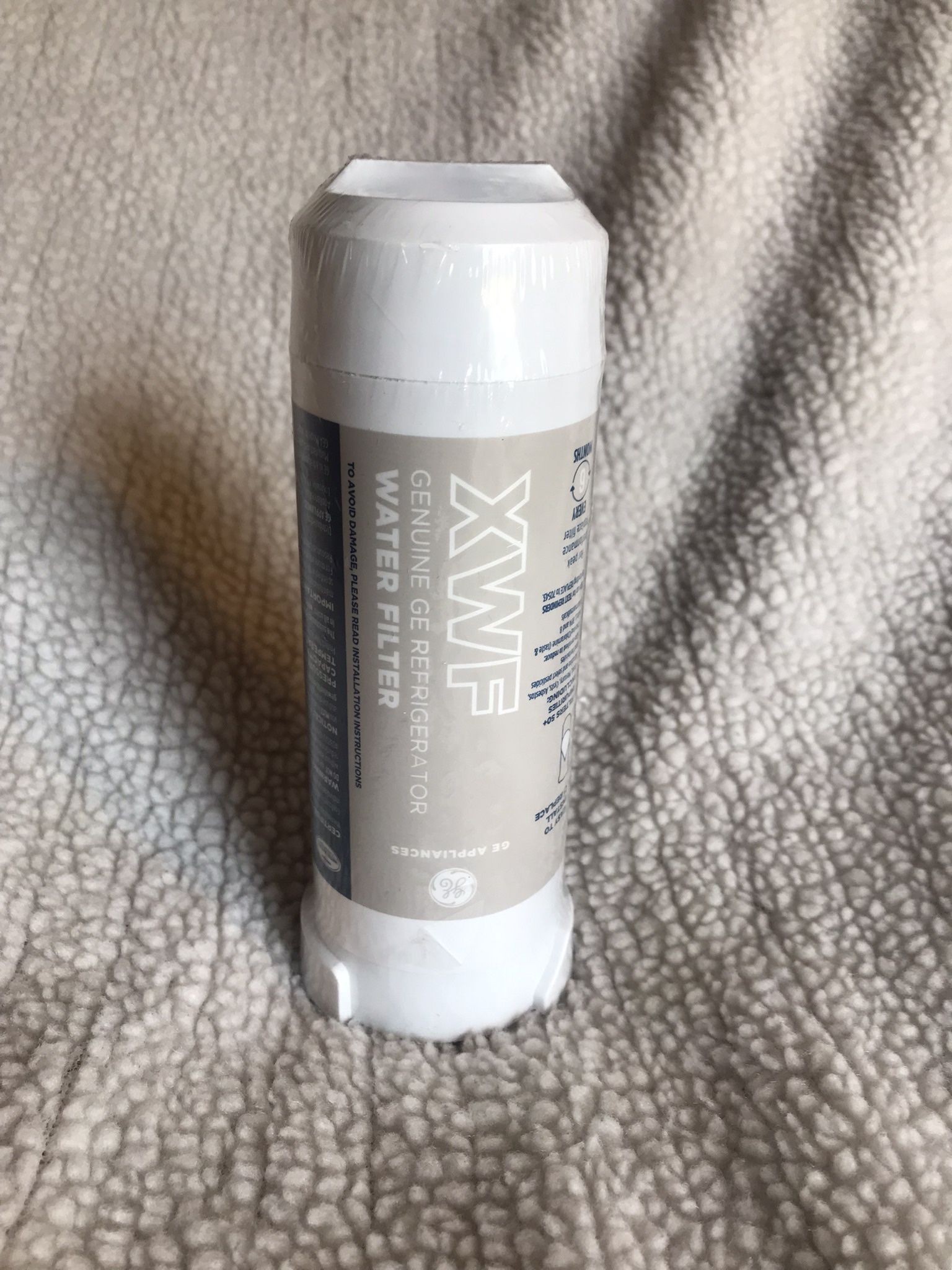 GE Genuine XWF Refrigerator Water filter, Filters 50+ Impurities