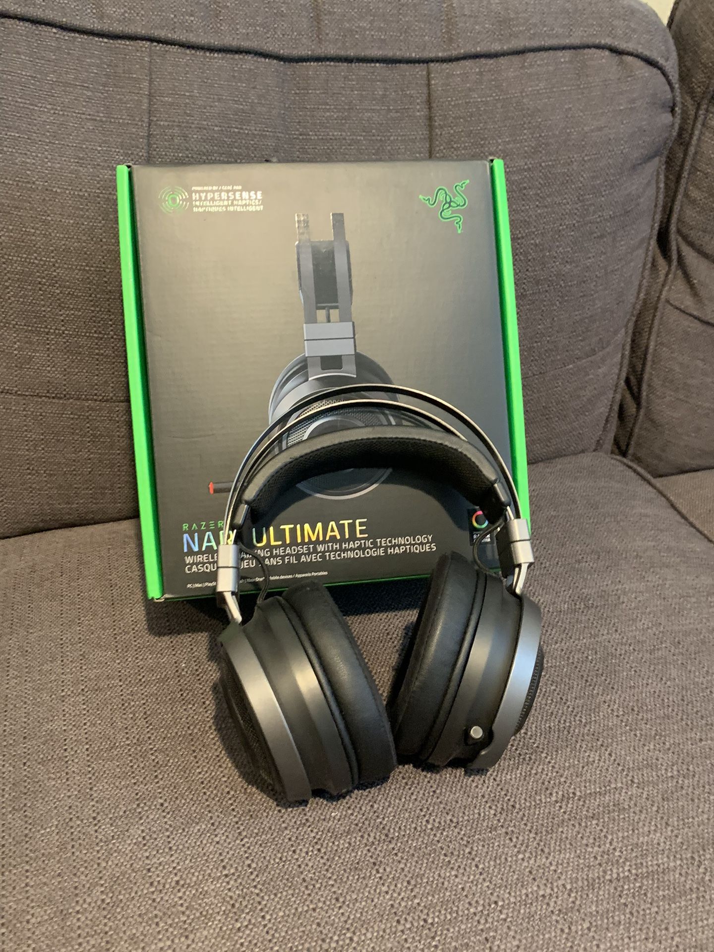 RAZER Nari Ultimate Wireless Headset