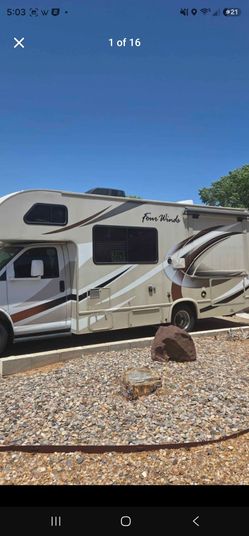 2018 Thor Four Winds 22B Class C Motorhome – Only 31K Miles – Excellent Condition
