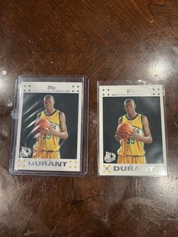 Two 2007 Topps Kevin Durant RC 50th Anniversary (2 of 14) 