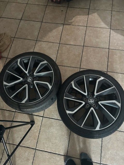 Corolla 18's {GREAT Condition 500 If You Get Today } !