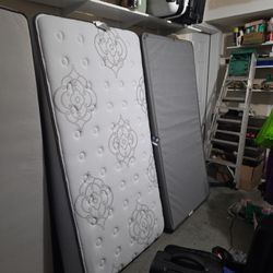 TWIN Mattress and Box Spring