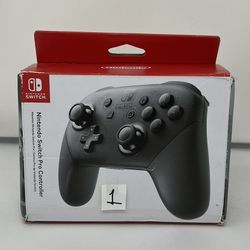 Nintendo Switch Pro Controller (Lot 1)