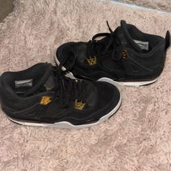 Jordan 4 Retro Royalty Size 6.5y