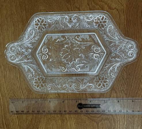 Vintage Depression Indiana Glass Sandwich Pattern Serving Tray