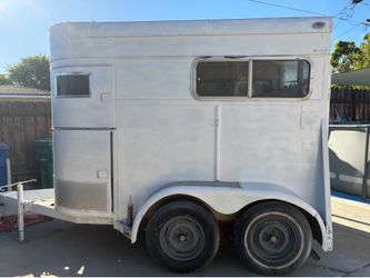Horse trailer
