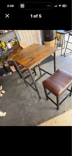 High table and two barstool