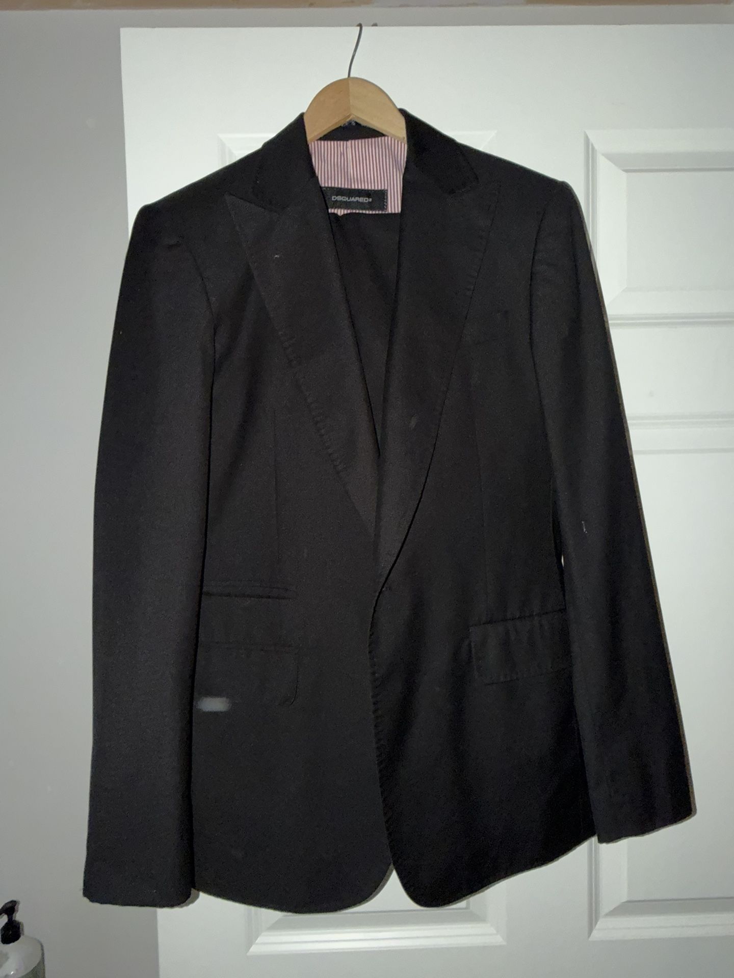 Dsquared² Men’s Black Suit (Blazer + Pants) – Size 52 (Fits like 50)