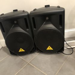 2 12 Inches BERINGER Power Speaker. 🔊 