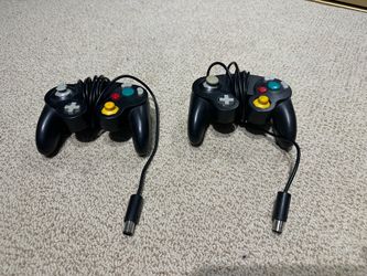 Nintendo GameCube-style controllers