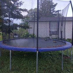 Trampoline - XXL Large !