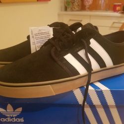 Brand new mens 11 adidas suede