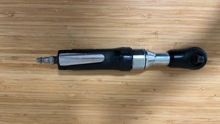 NAPA Professional 3/8 Air Ratchet