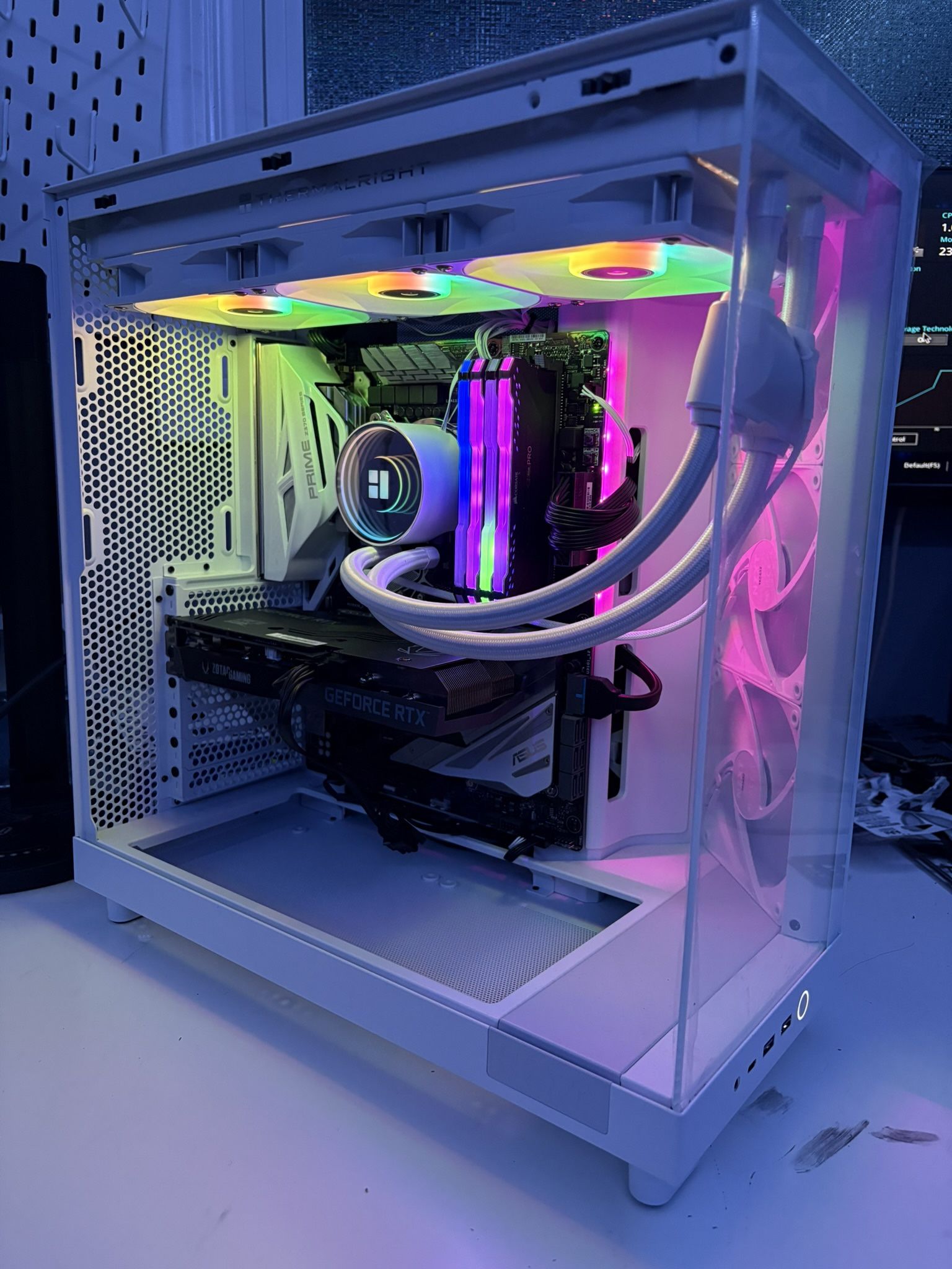 White I7 8700K RTX 3060 12GB GAMING PC