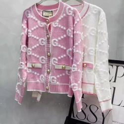 Beautiful Pink Sweater Size L