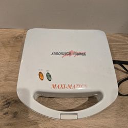Maxi-Matic Sandwich Maker (Model SM-9002K) – Works Great
