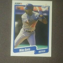 1990 Fleer Mike Davis Los Angeles Dodgers L.A. #391 Baseball Card Vintage Collectible Trading Sports MLB Major League Pro