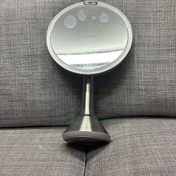 simplehuman 8" Round Sensor Makeup Mirror with Touch-Control Dual Light Settings